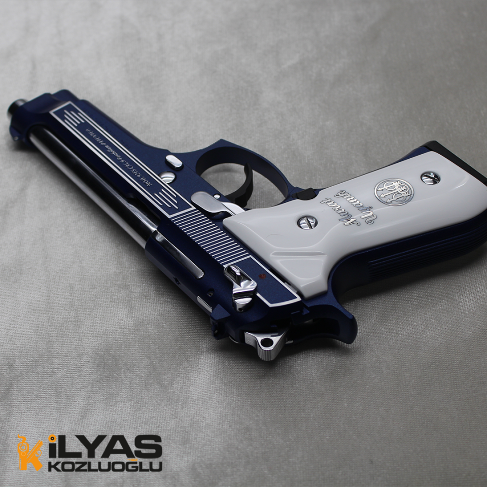 Beretta 92FS Mavi Kaplama & Parlak Beyaz Gravür