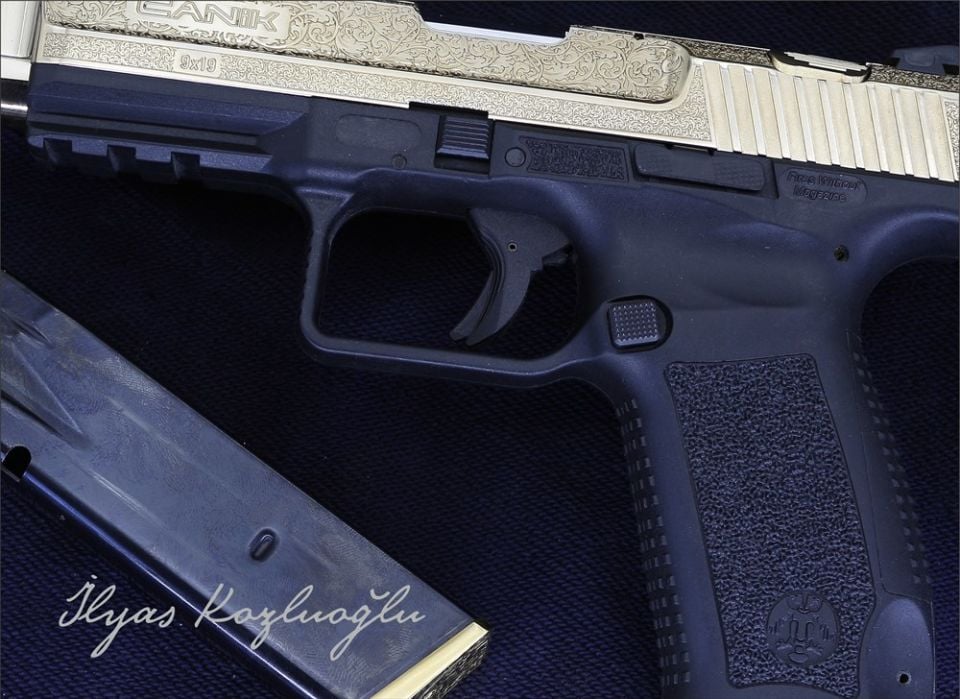 Canik TP9 English Scroll Gravür Altın