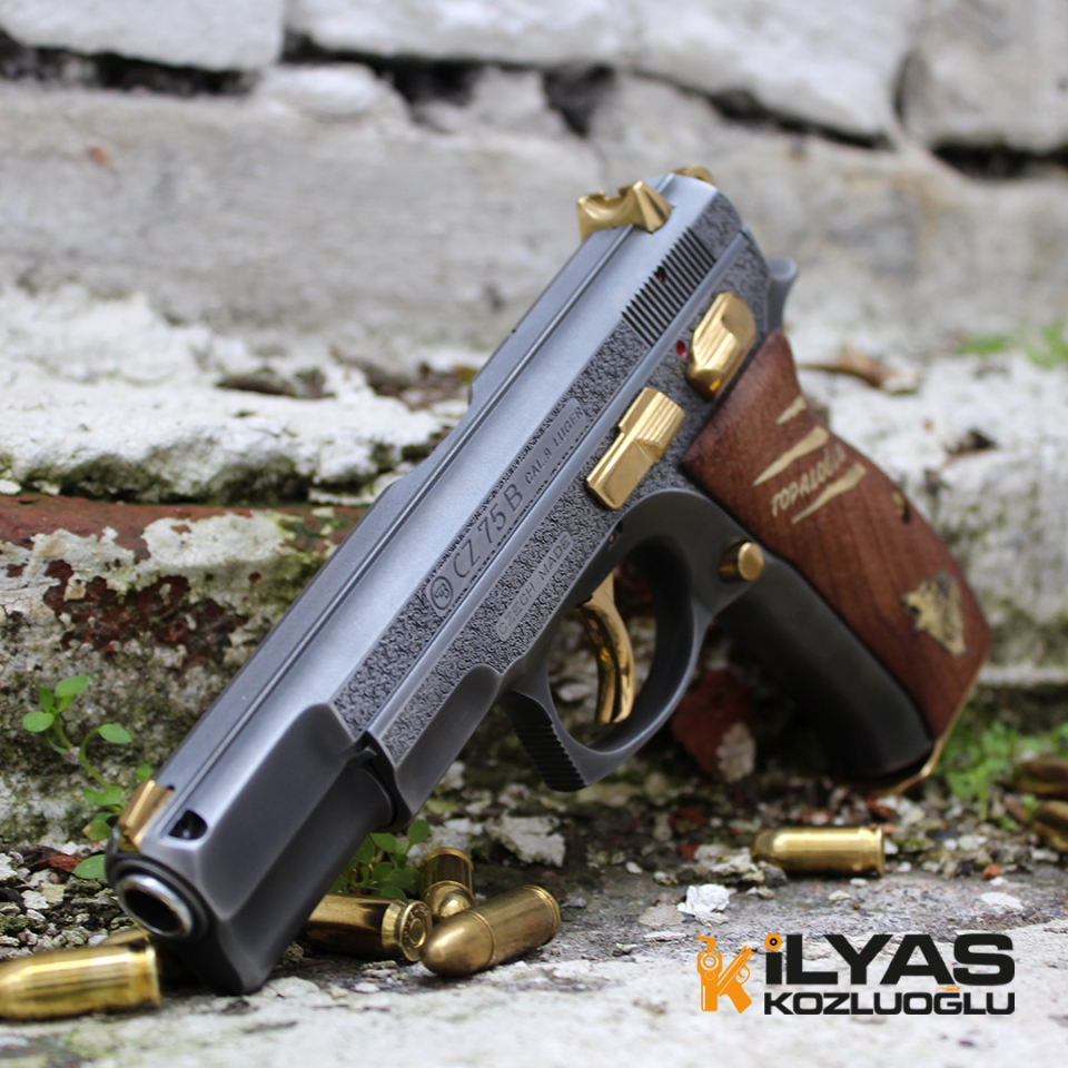 CZ 75B English Scroll Gravür