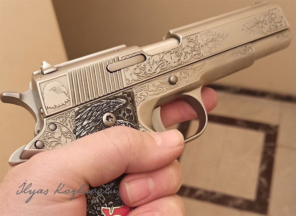 LLama 9MM