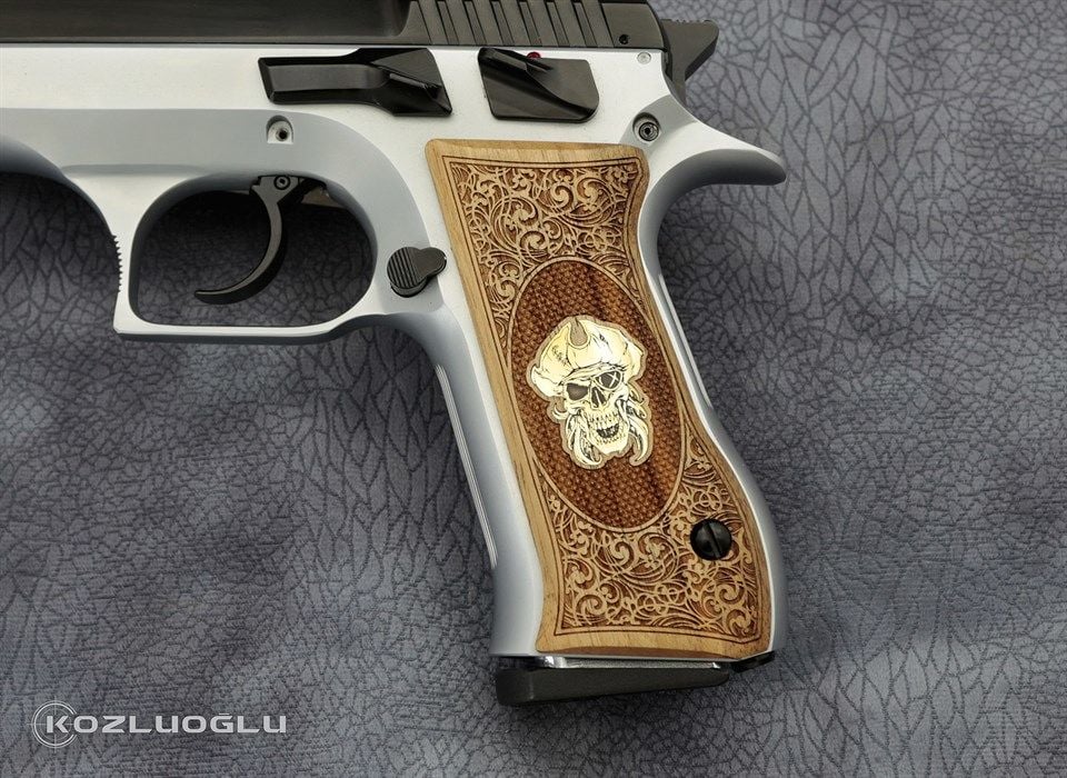 Jericho 941 Ceviz Kurukafa Kabza