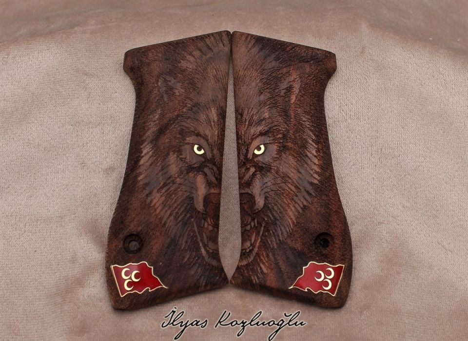 Jericho 941 Kurt İşlemeli Ceviz Kabza