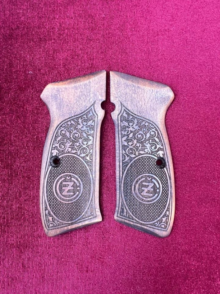 Cz 75B Tam Yüzey Çiçek Ve Baklava Desenli Ceviz Kabze