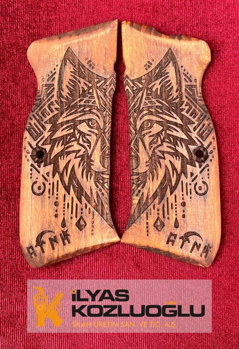 Sarsılmaz Kılınç 2000 Tam Yüzey Kurt Kafası Tasarımlı Ceviz Kabze