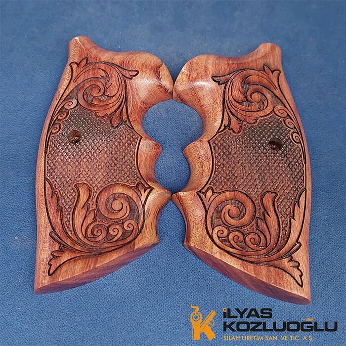Colt Python - Koyu Ceviz - Gravür Çerçeveli Baklava Desen