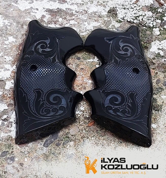 Colt Python Özel Tasarım Gravür İşlemeli Siyah Pleksi Kabze