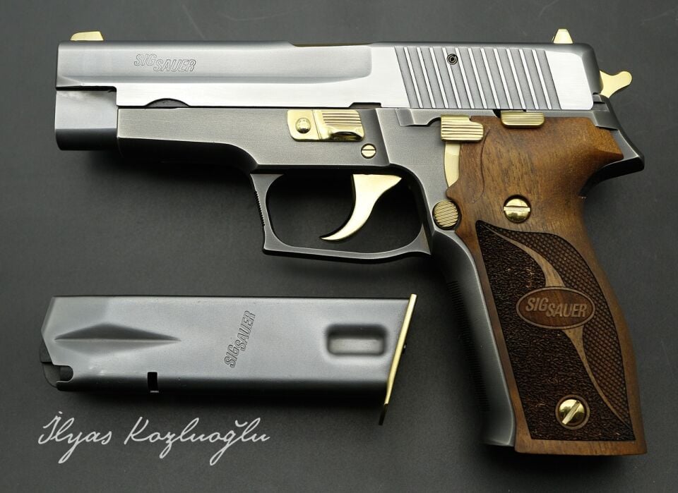 Sig Sauer P226 - Açık Füme Titanyum Kaplama