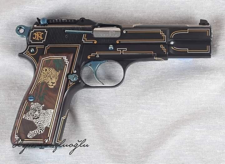 Browning - Çerçeve Hat Desenli Özel Gravür Tasarımı