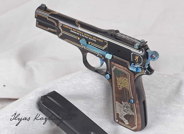 Browning - Çerçeve Hat Desenli Özel Gravür Tasarımı