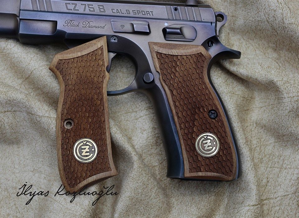 Cz 75-85b Tam Petek Desen Beyaz(Gümüş Renk) Logolu Kök Ceviz Kabza